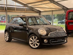 Bild des Angebotes MINI Cooper /1.Hand/BMW-Scheckheft/Pano/Alu17Zoll