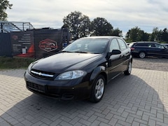 Chevrolet Lacetti SE TÜV NEU/KLIMAANLAGE/5 TÜRER