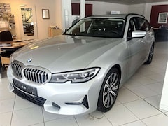 Bild des Angebotes BMW 320 xd Luxury/Apple/HuD/DAB/Wireless/Live+/HiFi