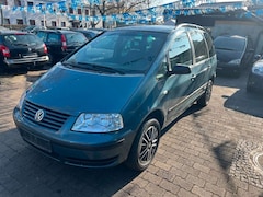 Bild des Angebotes VW Sharan 2.0 Auto Highline Tüv Neu 2.2027 ANHÄNGER