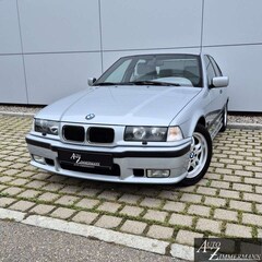Bild des Angebotes BMW 328 i E36 Limo Autom*M Sport*Leder*SHZ*PDC*Tempom