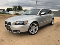 Bild des Angebotes Volvo V50 2.0D TÜV NEU+KLIMA+Sihzg+Temp+Alufelgen