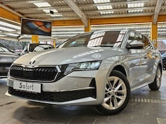 Bild des Angebotes Skoda Octavia Combi 2,0 TDI el.Heckkl. SHZ vo.+hi.+LHZ