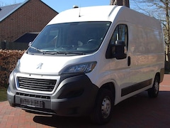 Bild des Angebotes Peugeot Boxer 330 L2H2 Premium BlueHDi 130 AHK 2,5t Navi