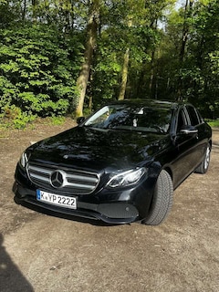 Bild des Angebotes Mercedes-Benz E 220 d 9G-TRONIC