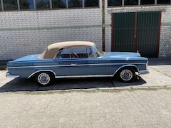 Bild des Angebotes Mercedes-Benz 220 Cabriolet