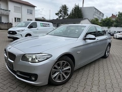 Bild des Angebotes BMW 528 xDrive*Head Up*Leder*SoftClose*Schiebedach*Lenkhzg