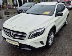 Bild des Angebotes Mercedes-Benz GLA 180 ACTIVITY ED. XENON LEDER NAVI R-KAMERA PDC SHZ LM
