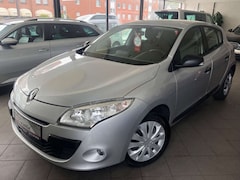 Bild des Angebotes Renault Megane 1.6 Tomtom Edition ~Tempomat~Navi~SHZ~AHK