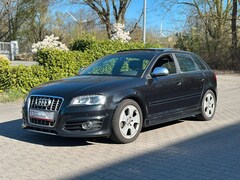 Bild des Angebotes Audi S3 Sportback Quattro Leder*Xenon*Navi*Pano*