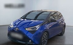 Bild des Angebotes Toyota Aygo x-final *Teilleder*CAM*DAB*CarPlay*SmartKey*