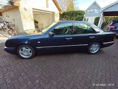 Bild des Angebotes Mercedes-Benz E 230 Typ 210, Elegance-Paket