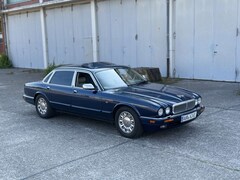 Bild des Angebotes Daimler Six Jaguar 4.0 LWB XJ6 X300 deutsches Fahrzeug