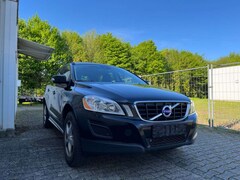 Bild des Angebotes Volvo XC60 Kinetic 2WD/ 2 Hand/ Scheckheftgepflegt