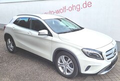 Bild des Angebotes Mercedes-Benz GLA 180 Urban 7G-DCT, Navi, Xenon, PTS...