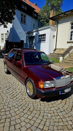 Bild des Angebotes Mercedes-Benz 190 E 1.8 Avantgarde rosso