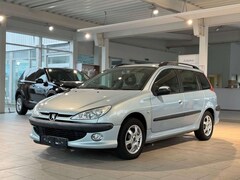 Bild des Angebotes Peugeot 206 SW Grand Filou Cool*KLIMA*BLUET.*USB/AUX*TÜV