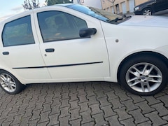 Bild des Angebotes Fiat Punto Punto 1.2 8V Natural Power