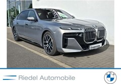 Bild des Angebotes BMW 740 d xDrive M Sportpaket*Standhzg*Sky-Lounge*B&W