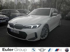 Bild des Angebotes BMW 318 i Sportpaket Navi Digitales Cockpit LED Sperrdiff.
