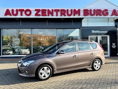 Bild des Angebotes Hyundai i30 CW 1.6 Comfort KLIMA AHK wenig km