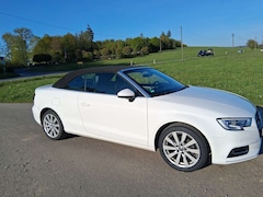 Audi A3 A3 1.5 TFSI cylinder on demand Cabrio design