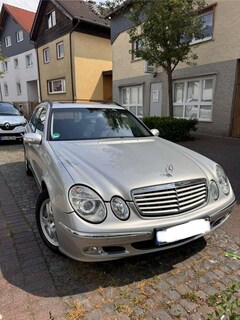 Bild des Angebotes Mercedes-Benz E 240 T 4Matic Elegance