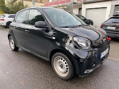 Bild des Angebotes smart forFour electric drive MB-Garantie u-frei Scheckhft Kamera