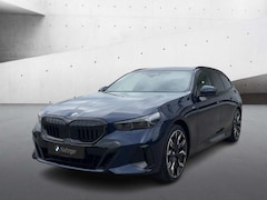 Bild des Angebotes BMW 540 d xDrive Touring M Sport Alcantara Park-Assistent