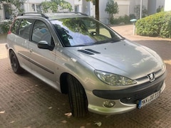 Bild des Angebotes Peugeot 206 SW 1.6