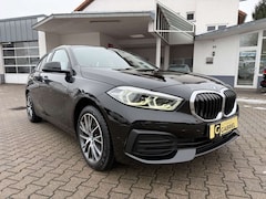 Bild des Angebotes BMW 116 d Automatik Business Navi LED PDC Sitzheiz.