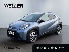 Bild des Angebotes Toyota Aygo X Teamplayer *ACC*CarPlay*CAM*SHZ*Bi-Tone*