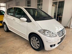 Bild des Angebotes Mercedes-Benz A 170 Elegance/Autm./Klima/Parkhilfe/