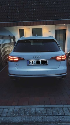 Bild des Angebotes Audi A4 40 TDI design