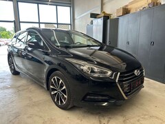 Bild des Angebotes Hyundai i40 cw blue Style*Automatik*Panorama*Navi*Temp