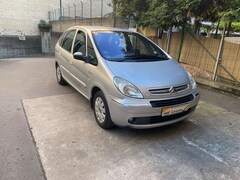 Bild des Angebotes Citroen Xsara Picasso 1.8 16V Exclusive / Anhängerkupplung