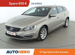 Bild des Angebotes Volvo V60 2.0 D4 Summum Aut.*NAVI*CAM*BiXE*SHZ*TEMPO*PANO*