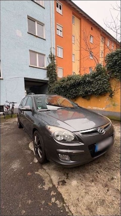 Bild des Angebotes Hyundai i30 i30cw 1.6 CRDi Automatik Classic
