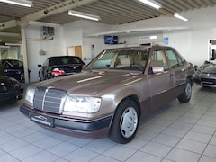Bild des Angebotes Mercedes-Benz 200 E 124 Guter Zustand Garagenwagen Tüv Neu