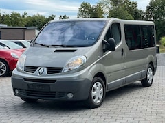 Renault Trafic 2.0 dCi UMBAU RAMPE ELEKTR SITZE TÜREN RO