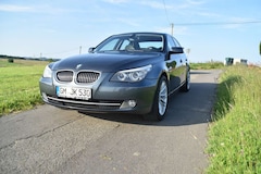 Bild des Angebotes BMW 530 530xi Aut.- Softclose, Logic 7, Head-Up, Memory