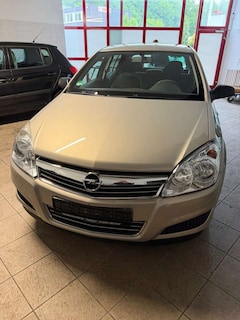 Bild des Angebotes Opel Astra Selection "110 Jahre" *AHK* 8-Fach Bereift