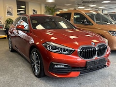 Bild des Angebotes BMW 118 118 d Advantage+AHK+RFK+Himmel schwarz+Driv Assist
