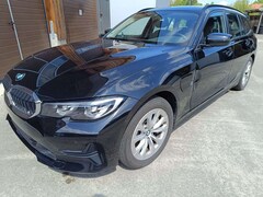 Bild des Angebotes BMW 330 e Touring Advantage Automatic