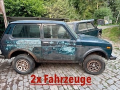 Bild des Angebotes Lada Niva 2 Fahrzeuge:  Lada Niva + 1/2 Lada Niva + Ersatzteile