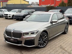 Bild des Angebotes BMW 745 e M Sport/SoftClose/360/HK/HUD/Laser/Massage