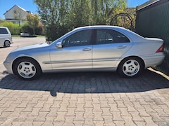 Bild des Angebotes Mercedes-Benz 240 MERCEDESBENZ C 240 ** LIMOUSINE ** ELEGANCE**AUTOMATIK **SILBER