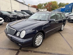 Bild des Angebotes Mercedes-Benz E 240 T ELEGANCE 22000 Km Original. Garantie