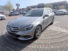 Bild des Angebotes Mercedes-Benz E 300 E300 BlueTec Pano,Navi,LED,Leder,ACC,AHK,Kamera