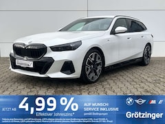 Bild des Angebotes BMW 540 d xDrive Touring M Sportpaket LenkHZ+AHK+H&K
